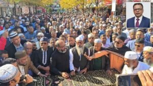 যুক্তরাষ্ট্র জাতীয় শ্রমিক লীগের সভাপতি কাজী আজিজুল হক খোকনের জানাজা অনুষ্ঠিত, শেষ বিদায় জানালেন নিউইয়র্কবাসী ও দলীয় নেতাকর্মীরা ।